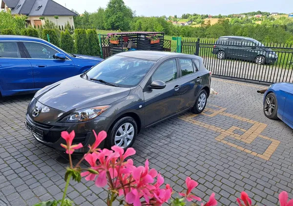 mazda 3 Mazda 3 cena 18300 przebieg: 144000, rok produkcji 2010 z Boguchwała